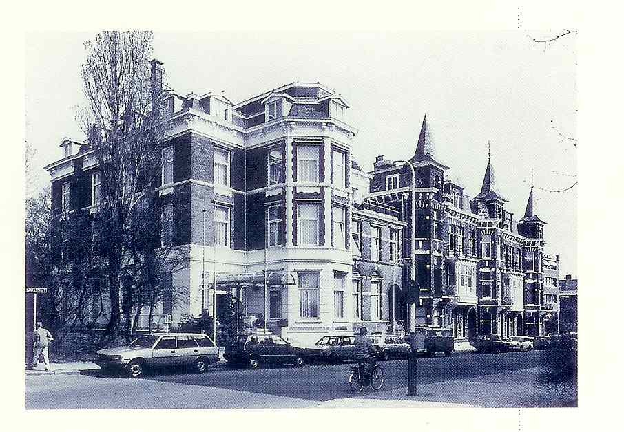 Old archive photo of old building BOIP on Bankastraat